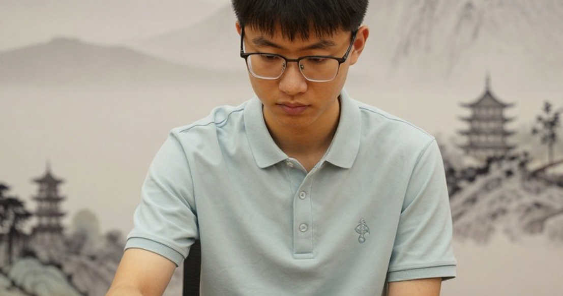 GCL 2026: Nepomniachtchi gây sốc cho Carlsen, vượt Sindarov trên đồng hồ